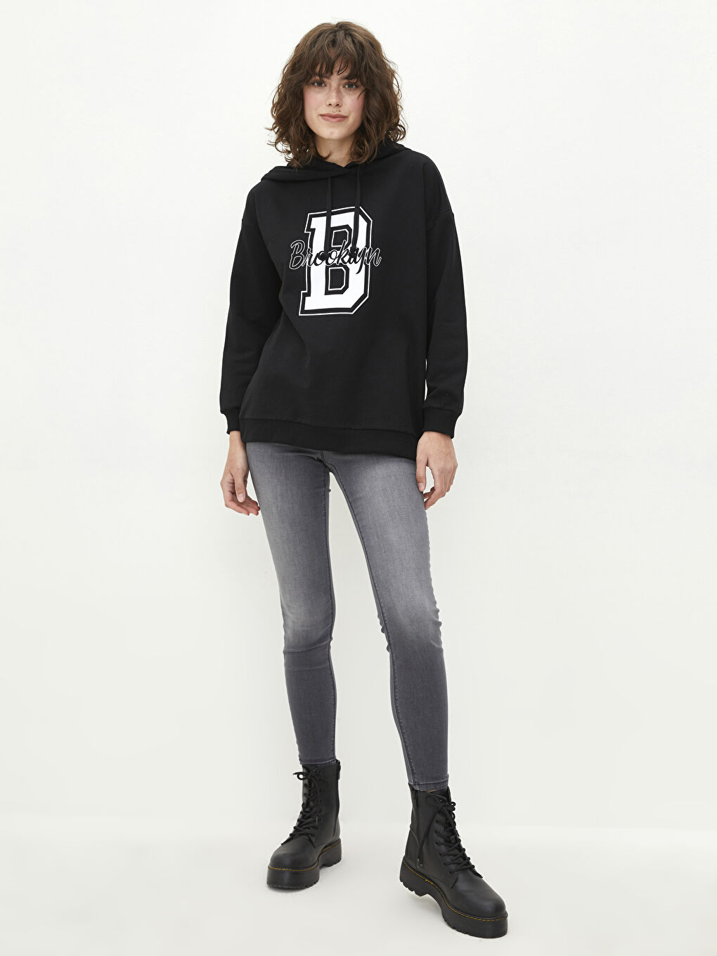 LCW Vision Kapuzensweatshirt mit Textdruck und langen Ärmeln für Damen -W1J121Z8-RQN