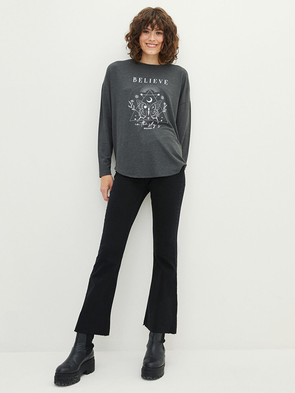 Antrasit Bisiklet Yaka Baskılı Uzun Kollu Kadın Tişört-1