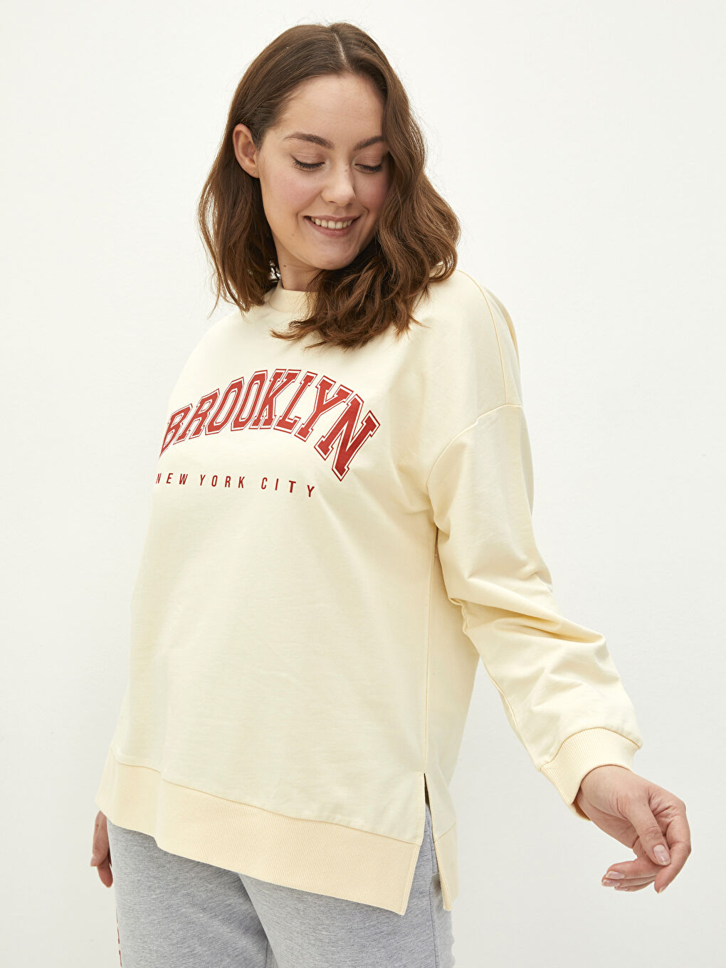 Large Size Crew Neck Letter Printed Long Sleeve Cotton Women's Sweatshirt