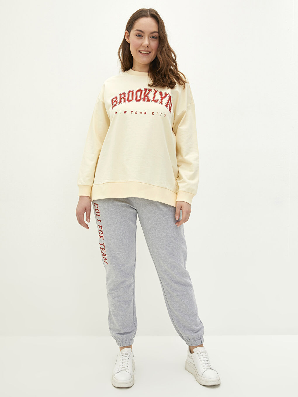 Large Size Crew Neck Letter Printed Long Sleeve Cotton Women's Sweatshirt-2