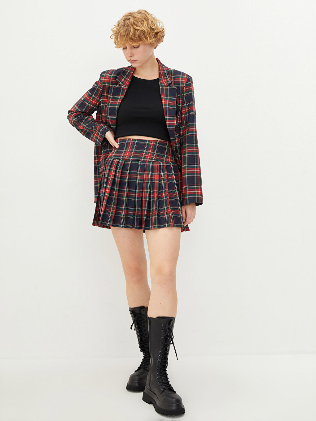 جيبة بكسرات بخصر بسوستة كاروهات بوبلين للسيدات-1