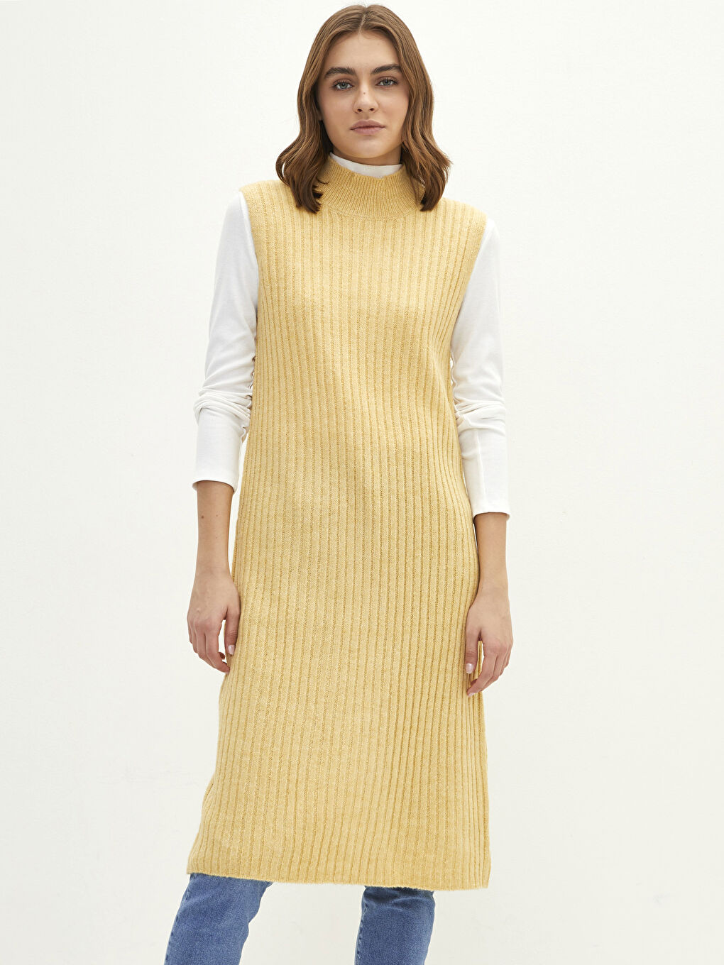 LCWAIKIKI Classic Women's Half Turtleneck Straight Sleeveless Knitwear Tunic -W1J188Z8-FZG
