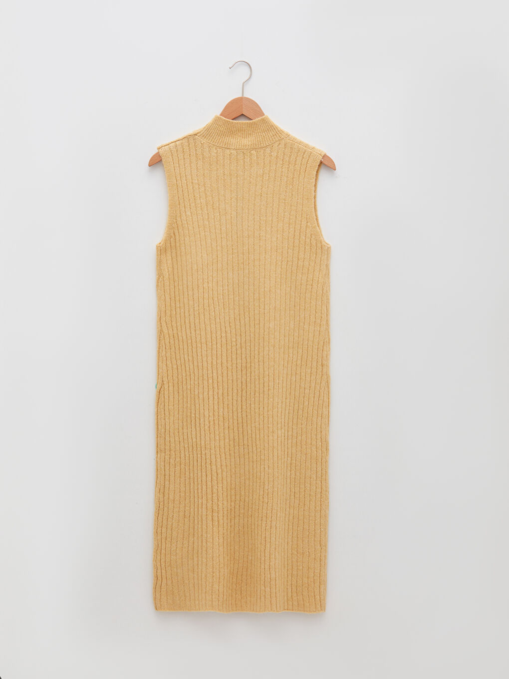 LCWAIKIKI Classic Women's Half Turtleneck Straight Sleeveless Knitwear Tunic -W1J188Z8-FZG