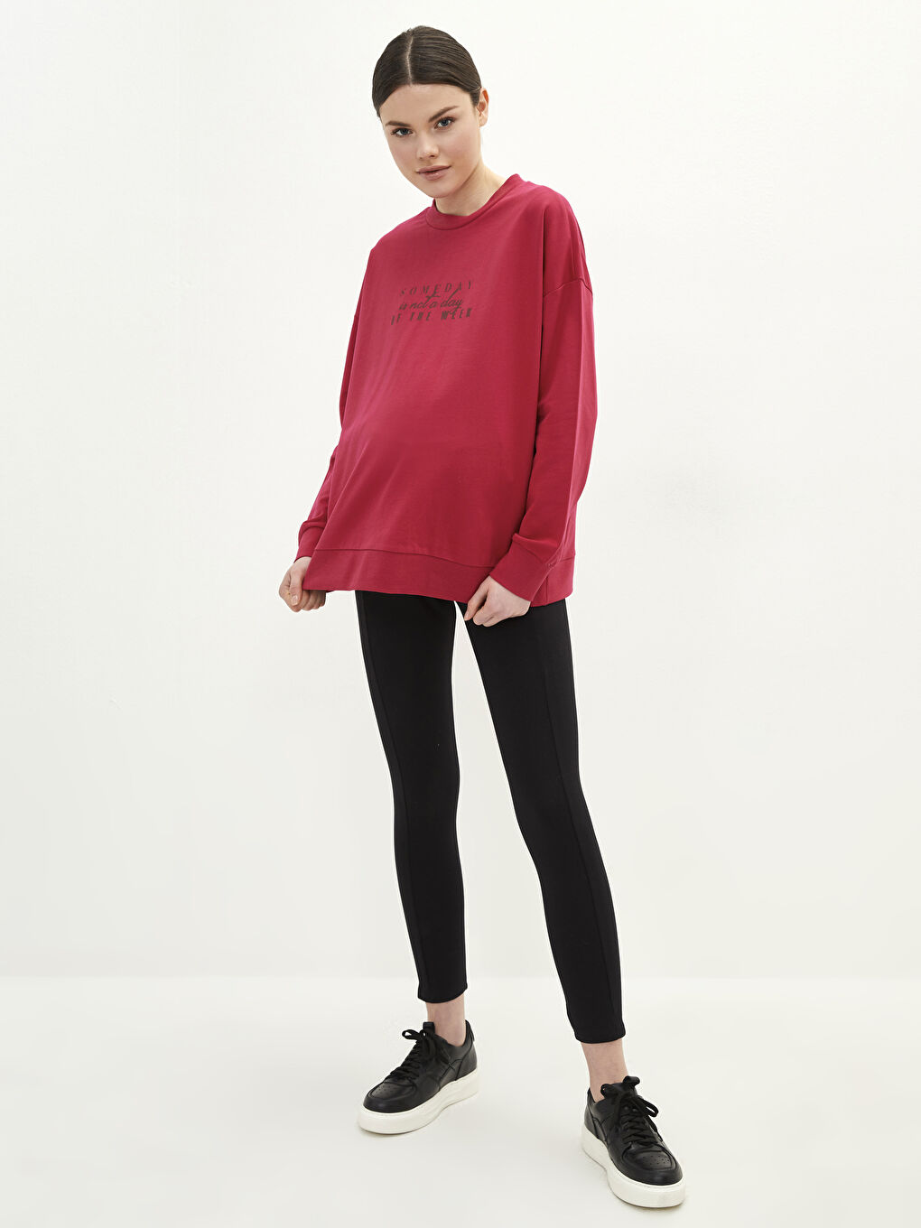 LCWAIKIKI Maternity Rundhalsausschnitt Buchstaben Bedruckt Langarm Baumwolle Mutterschaft Sweatshirt -W1J223Z8-HSG