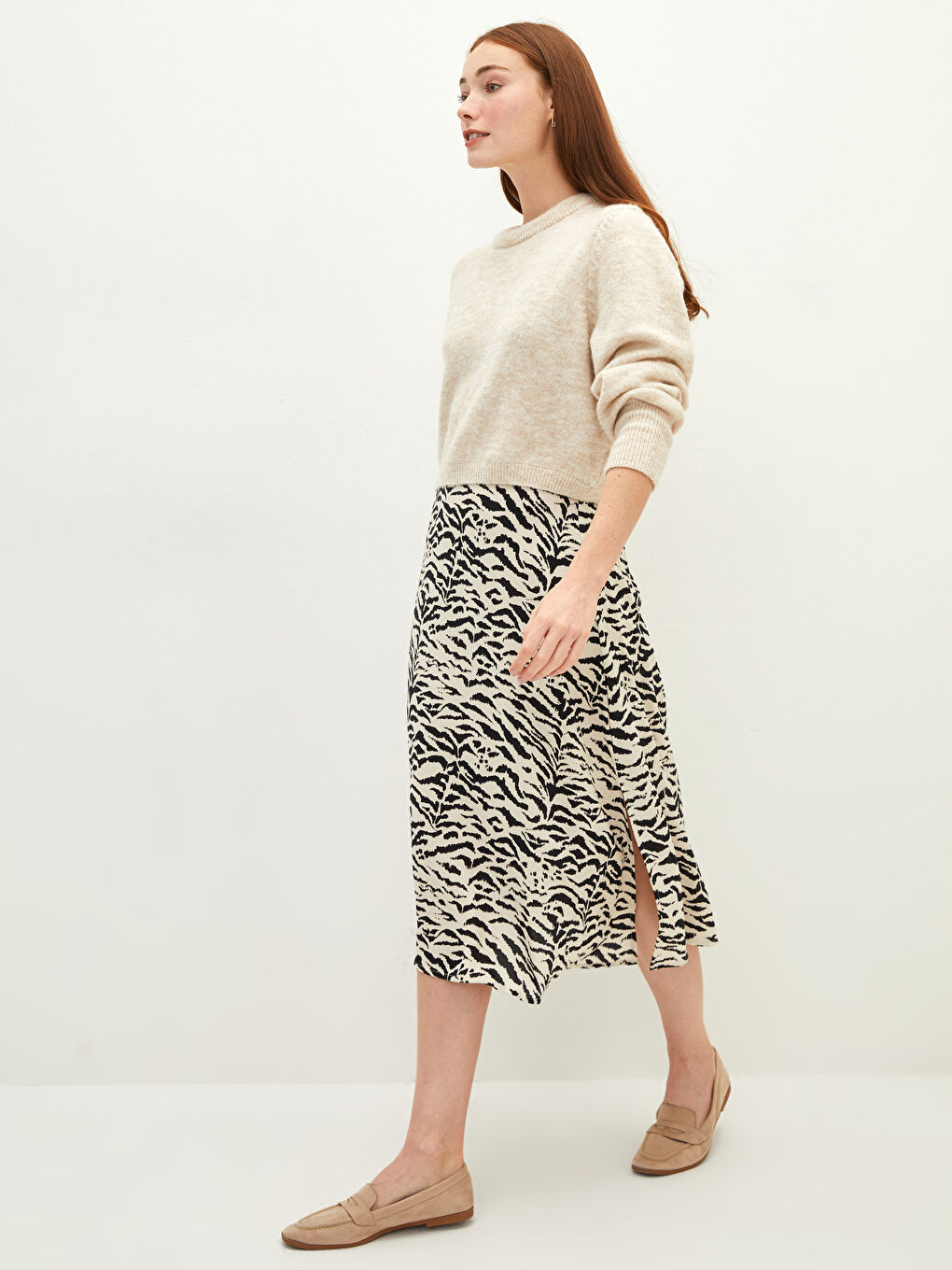 Siyah Beli Lastikli Desenli Viskon Kadın Etek-1