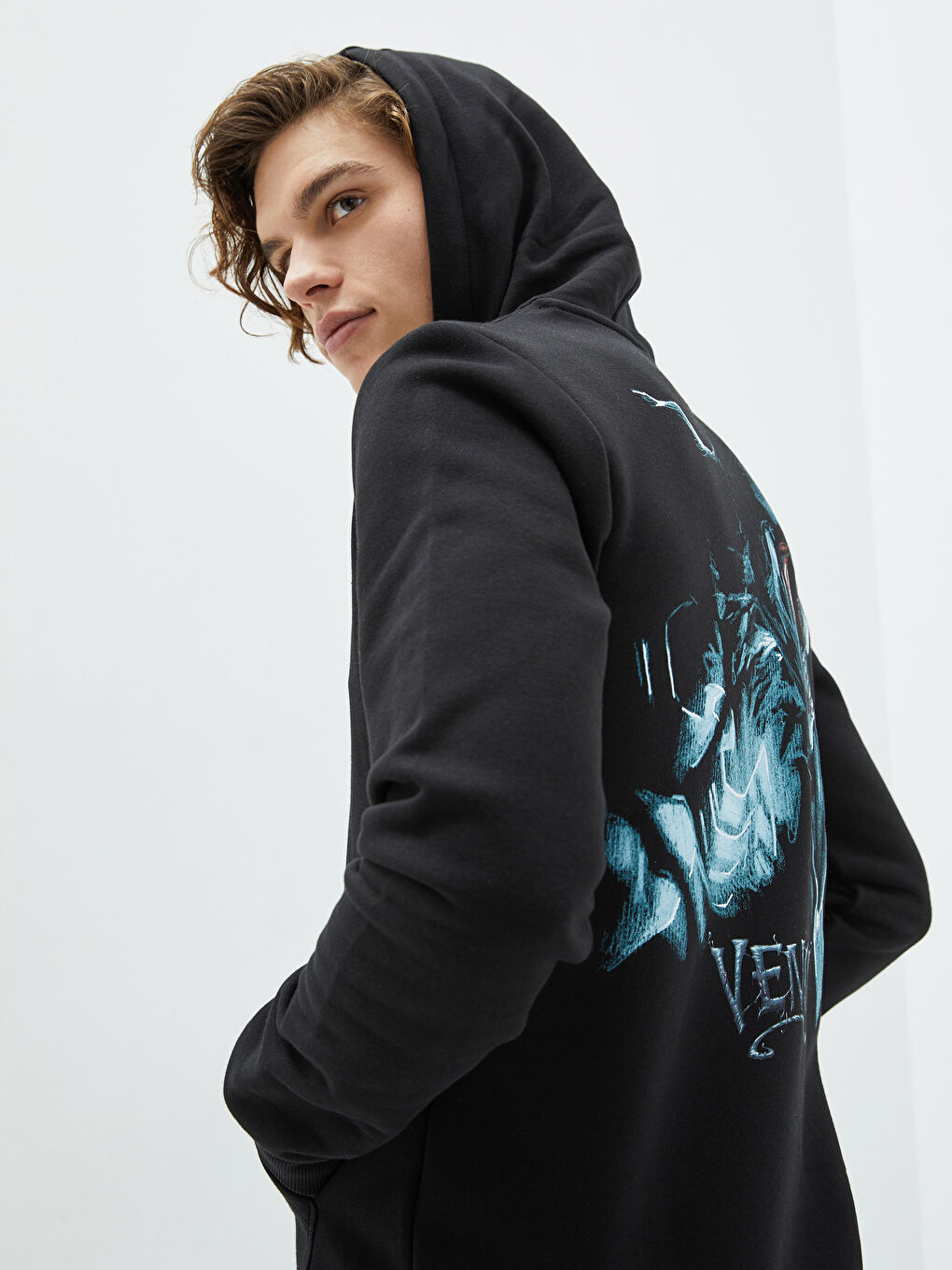 Uzun Kollu Venom Baskılı Erkek Kalın Hoodie