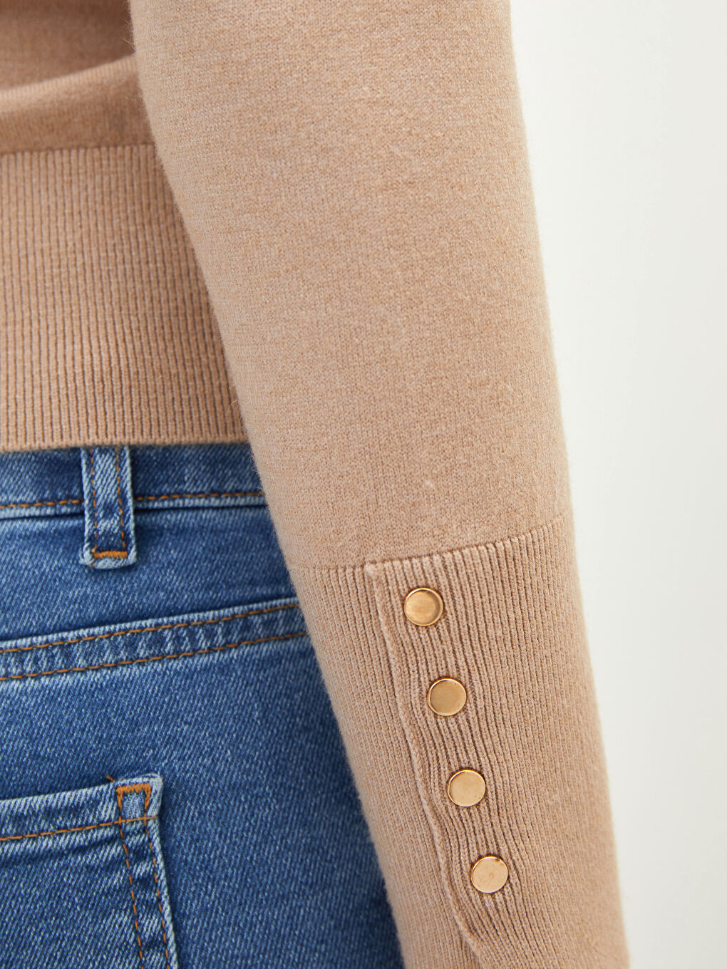 Kahverengi Yarım Balıkçı Yaka Kadın Triko Kazak-3