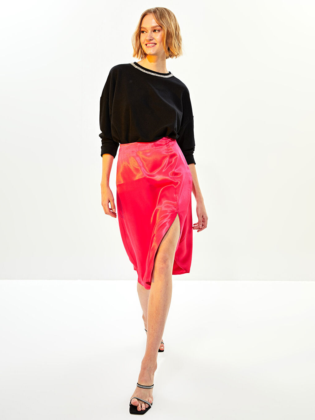 Pembe Beli Fermuarlı Düz Yırtmaç Detaylı Viskon Kadın Etek-4