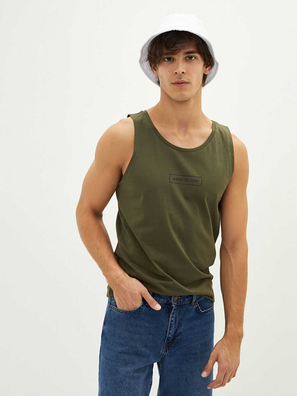 Haki Bisiklet Yaka Baskılı Pamuklu Erkek Kolsuz Tişört-1