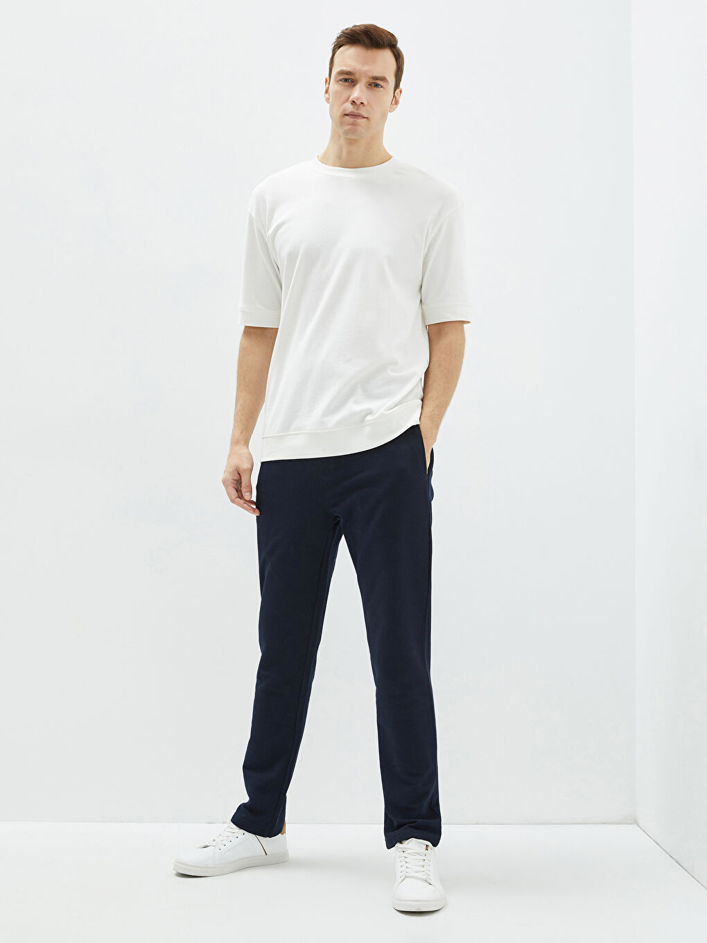 Standard Fit Men's Sweatpants-1