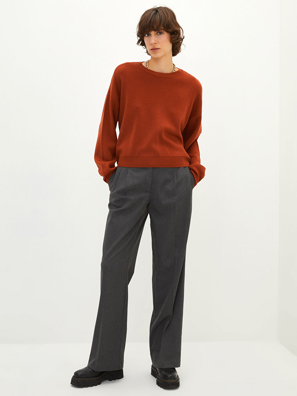 Pull-over en Tricot Uni à Col Rond et Manches Longues pour Femmes-2