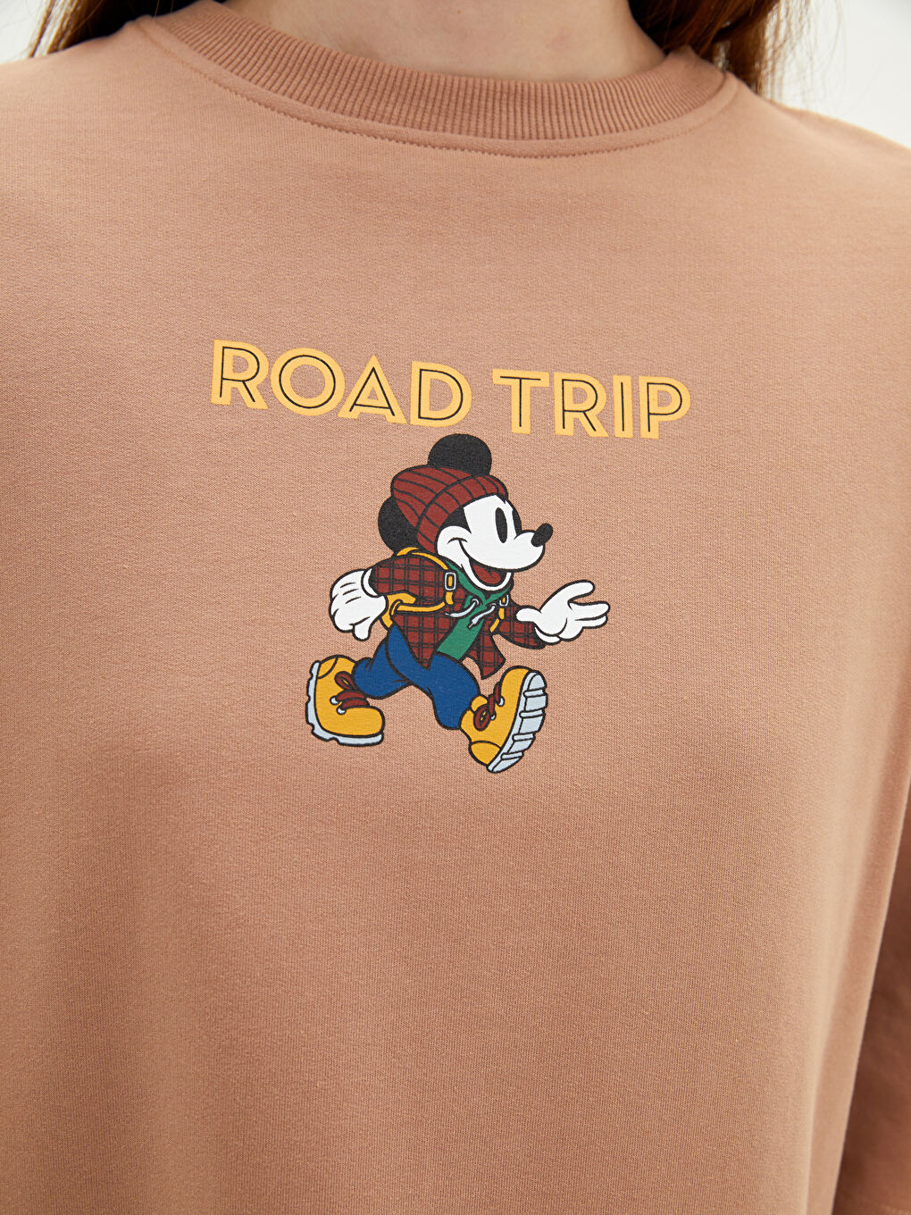 Bej Bisiklet Yaka Mickey Mouse Baskılı Kadın Sweatshirt Tunik-3