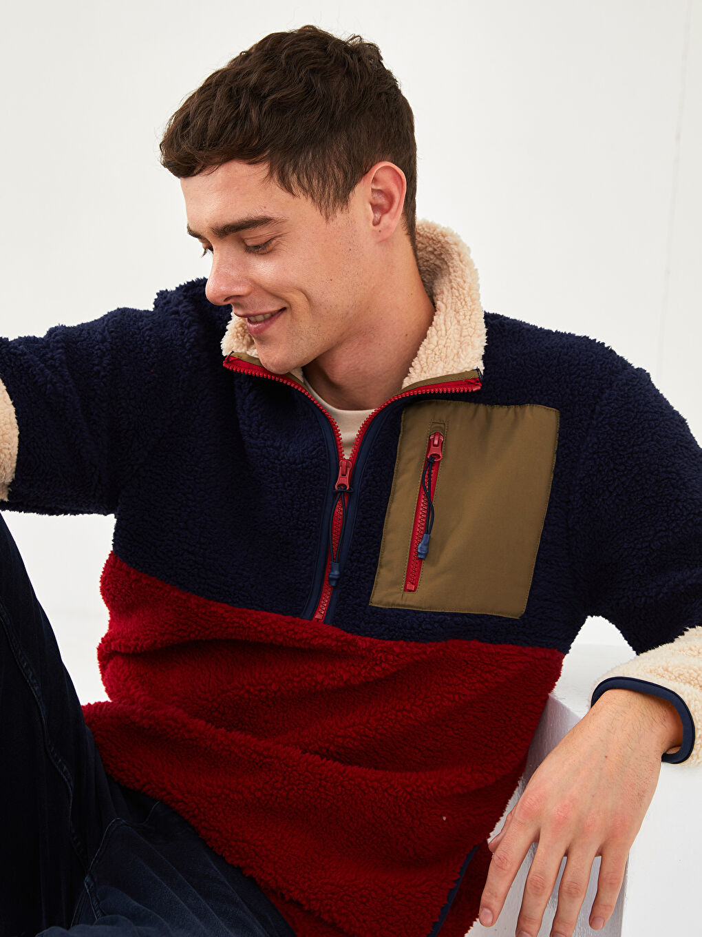 Lacivert Dik Yaka Uzun Kollu Renk Bloklu Pelüş Erkek Sweatshirt