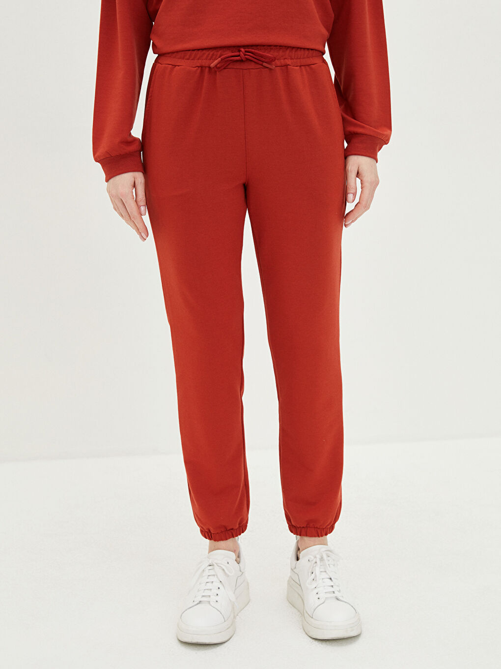 Women's Elastic Waist Tie Pocket Detailed Jogger Sweatpants-1