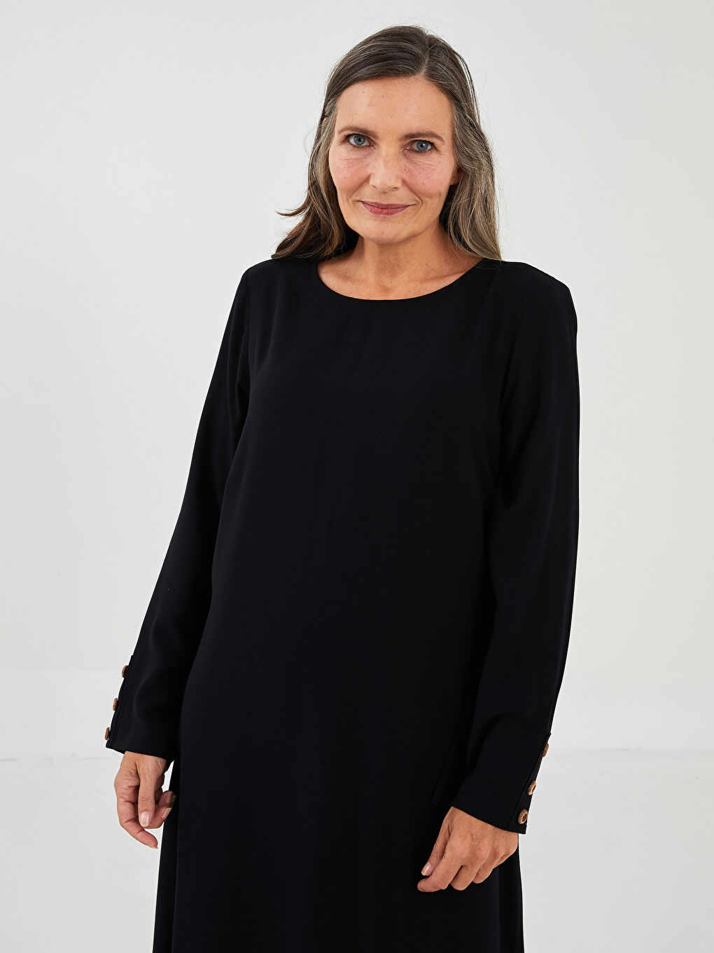 Haljina od viskoze A kroja sa dugmadima i okruglim izrezom za žene-2