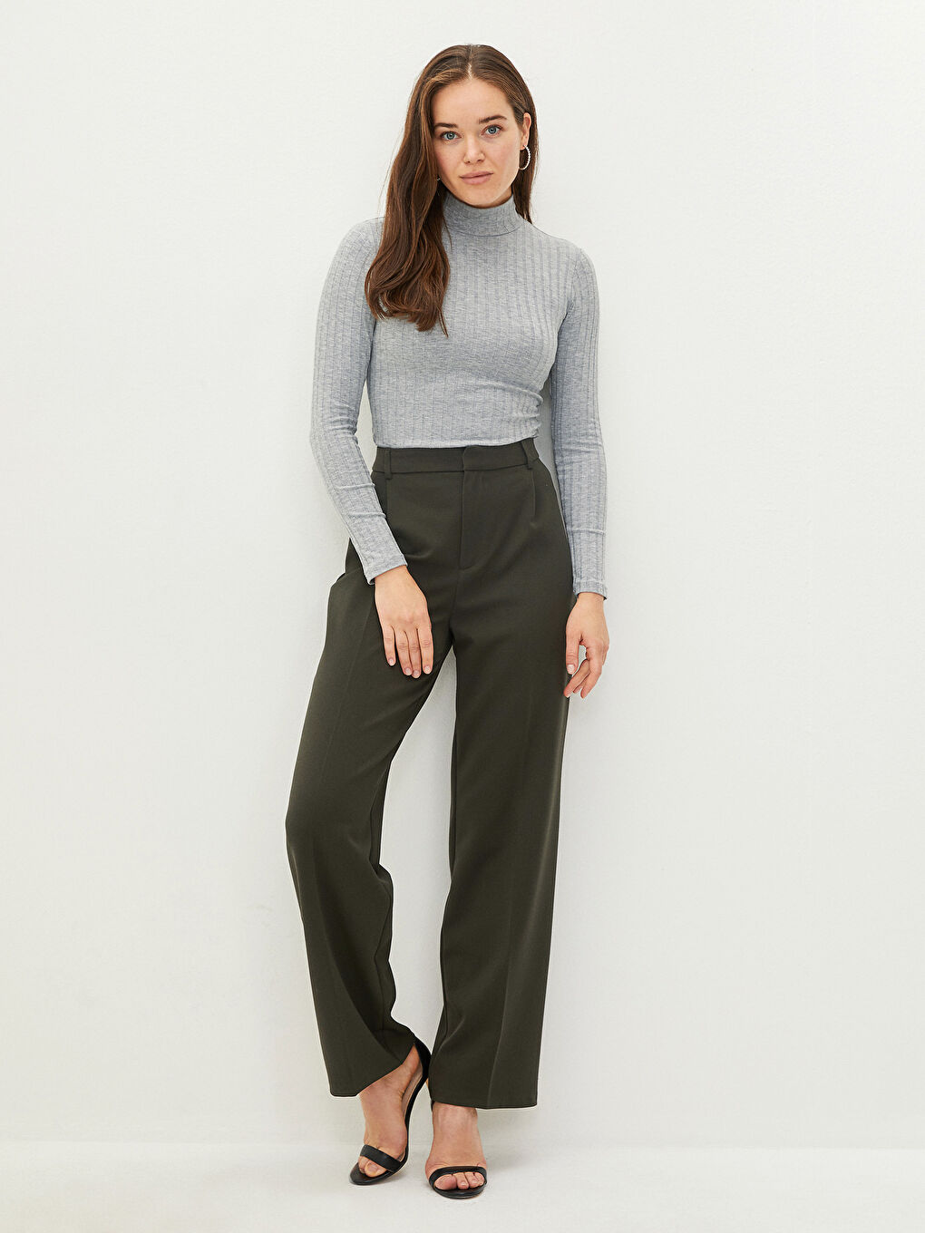 Свитер Женский с Полуводолазкой Прямой с Длинным Рукавом-4