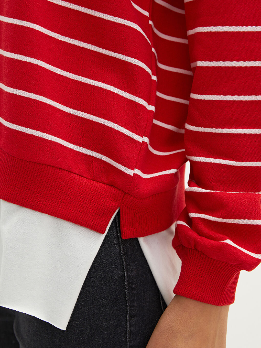 Kırmızı Bisiklet Yaka Çizgili Uzun Kollu Kadın Sweatshirt-4