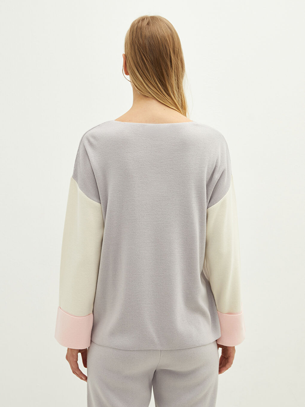 LCWAIKIKI Classic Crew Neck Color Block Long Sleeve Women's Knitwear Sweater -W1J691Z8-SCY