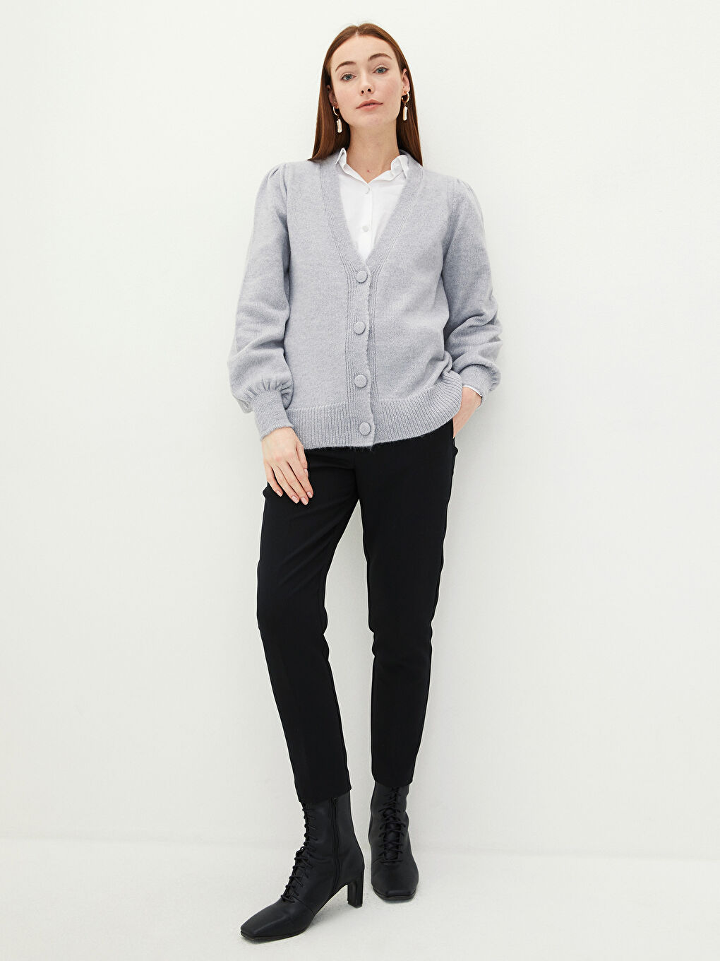 Gri V Yaka Kadın Triko Hırka-1