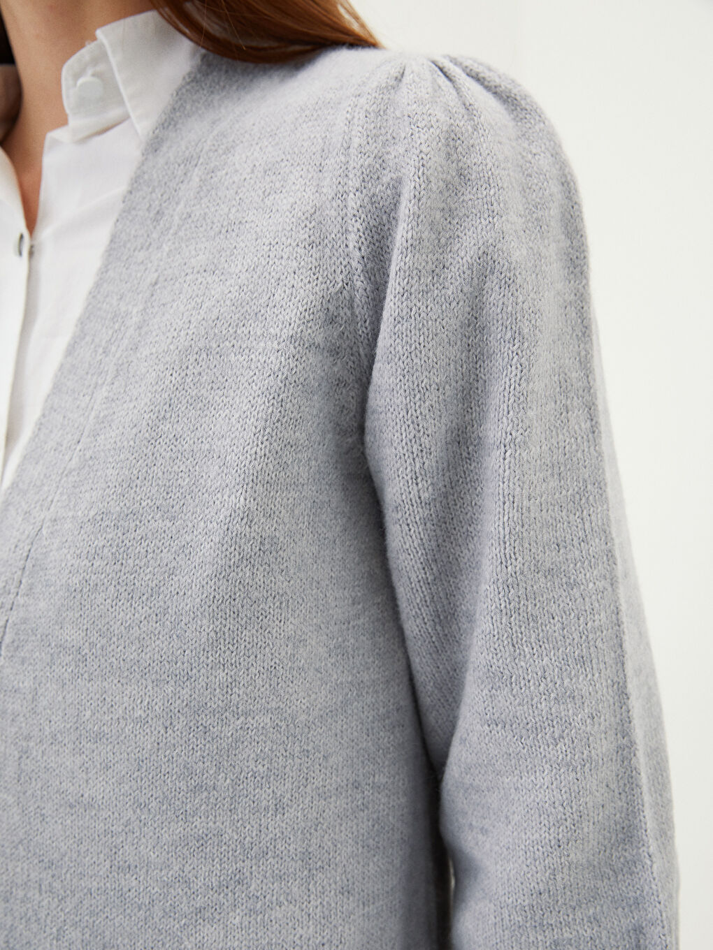 Gri V Yaka Kadın Triko Hırka-2