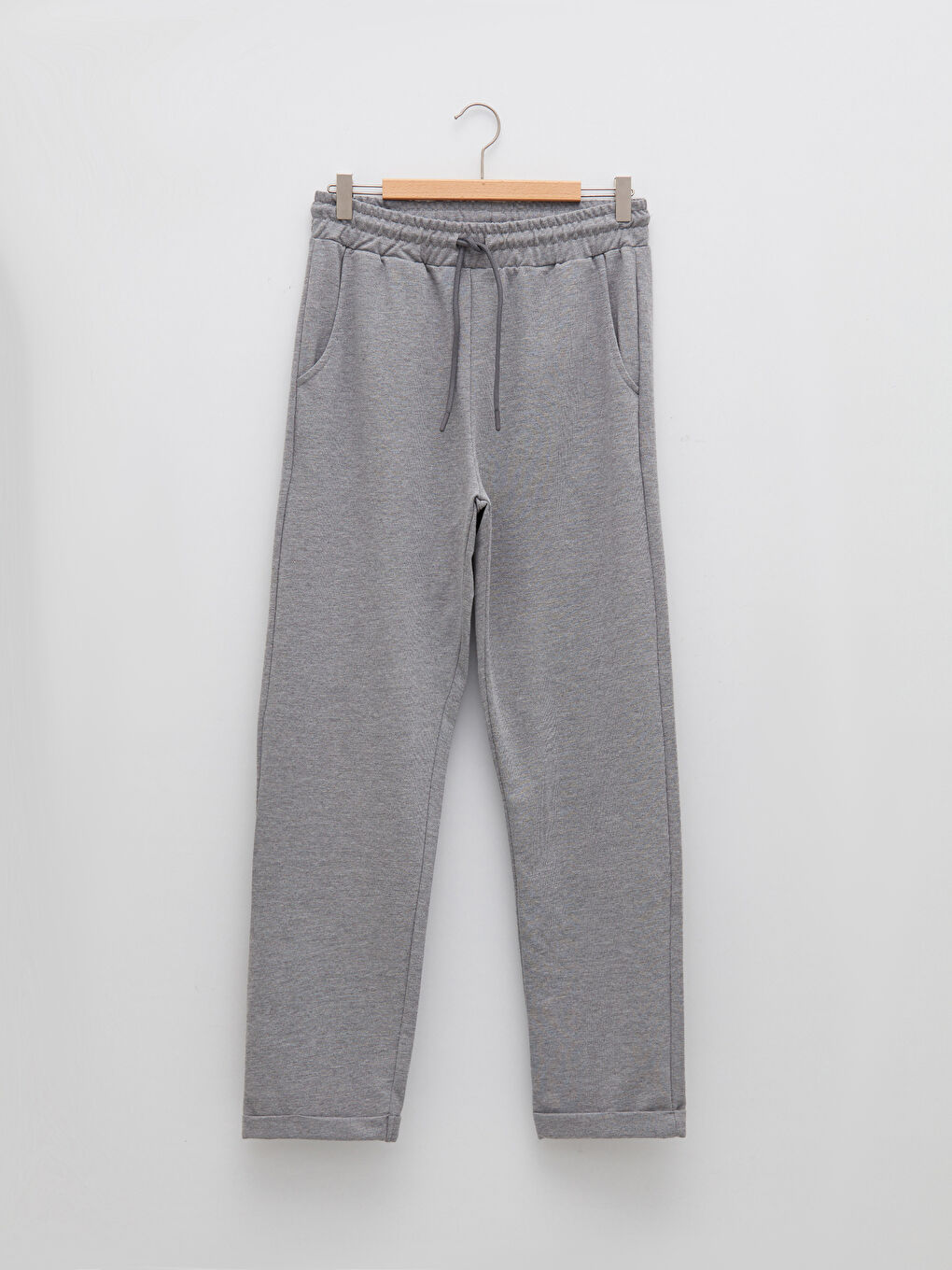 Gri Beli Lastikli Düz Cep Detaylı Kadın Eşofman Altı-5