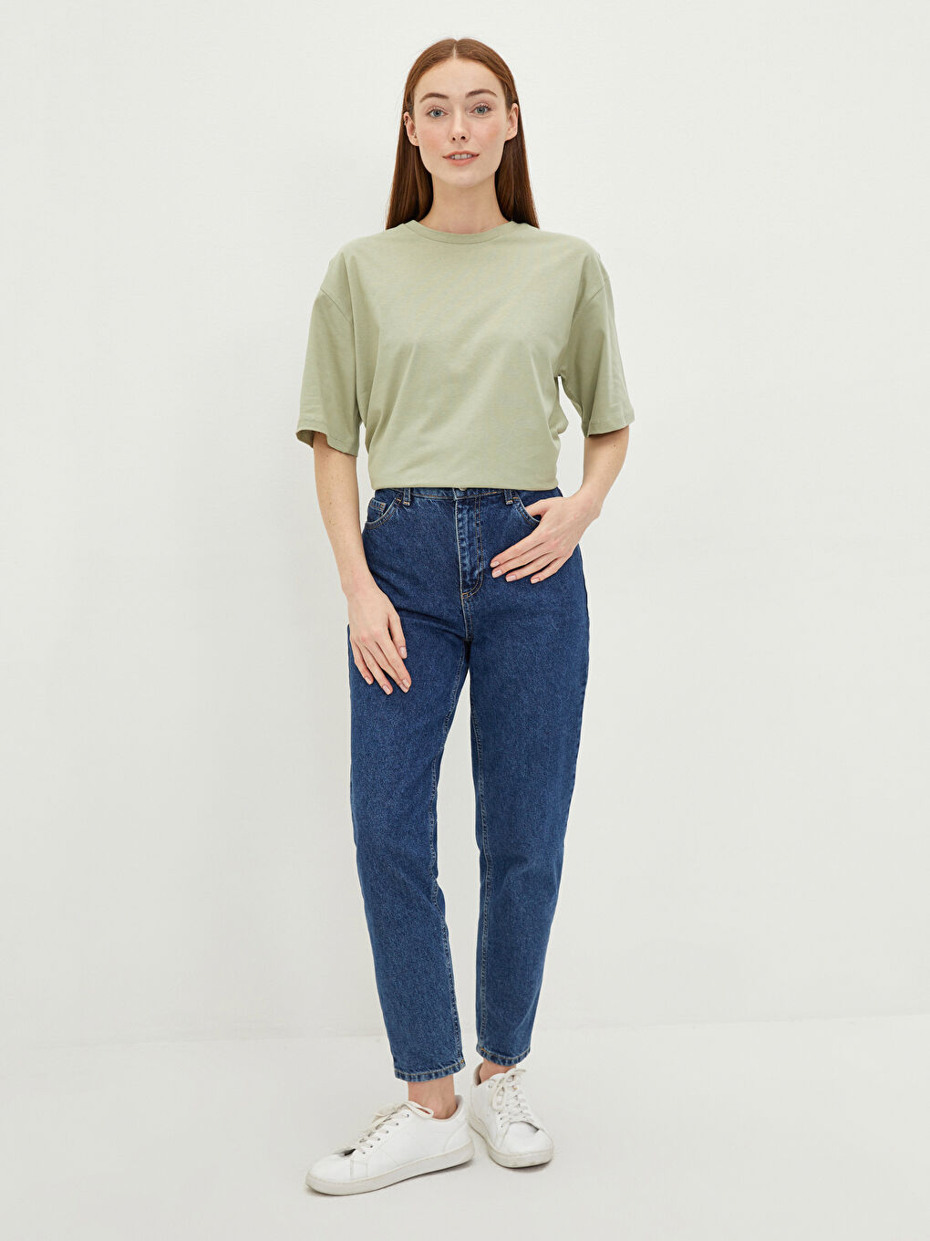 Yeşil Bisiklet Yaka Düz Kısa Kollu Pamuklu Kadın Tişört-3