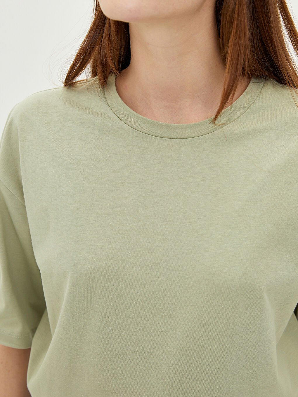 Yeşil Bisiklet Yaka Düz Kısa Kollu Pamuklu Kadın Tişört-5