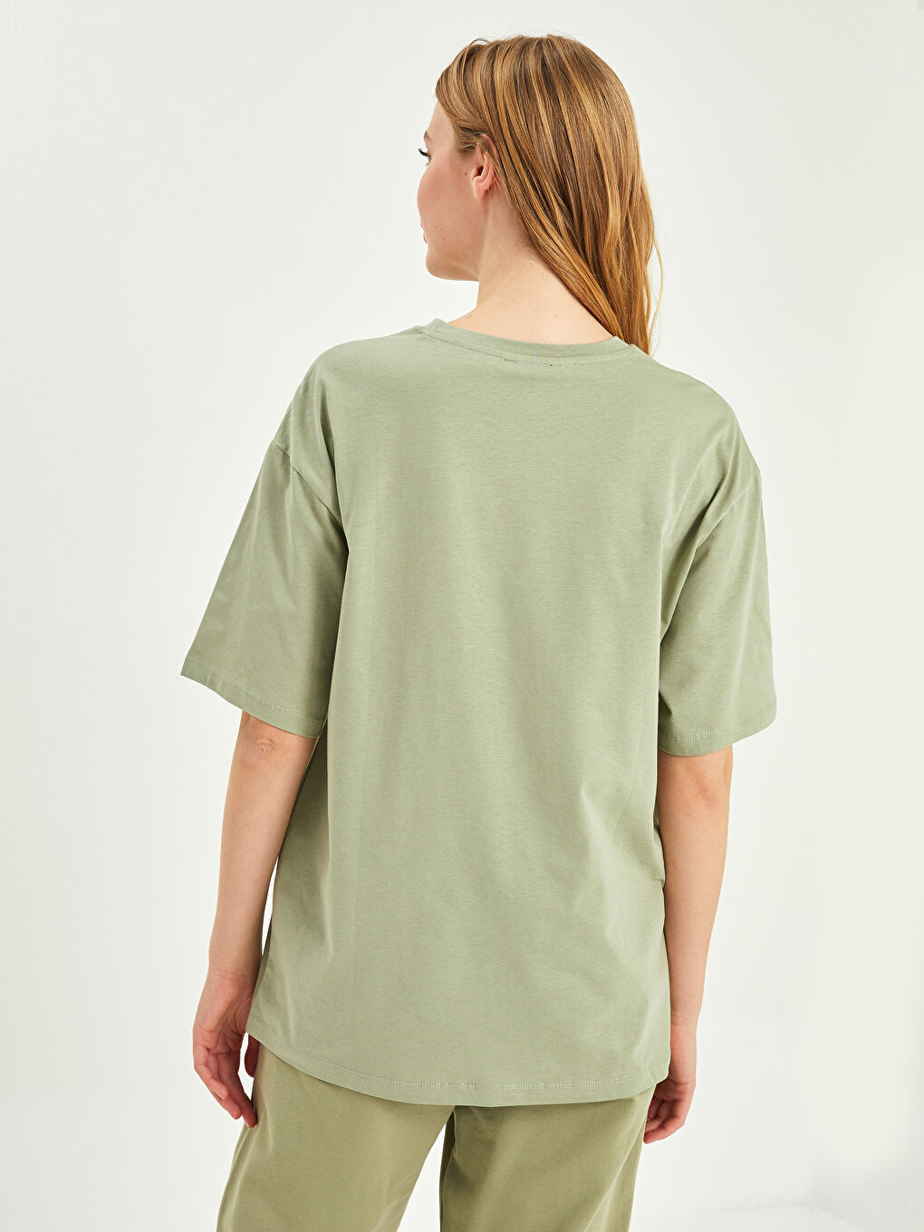 Yeşil Bisiklet Yaka Düz Kısa Kollu Pamuklu Kadın Tişört-8
