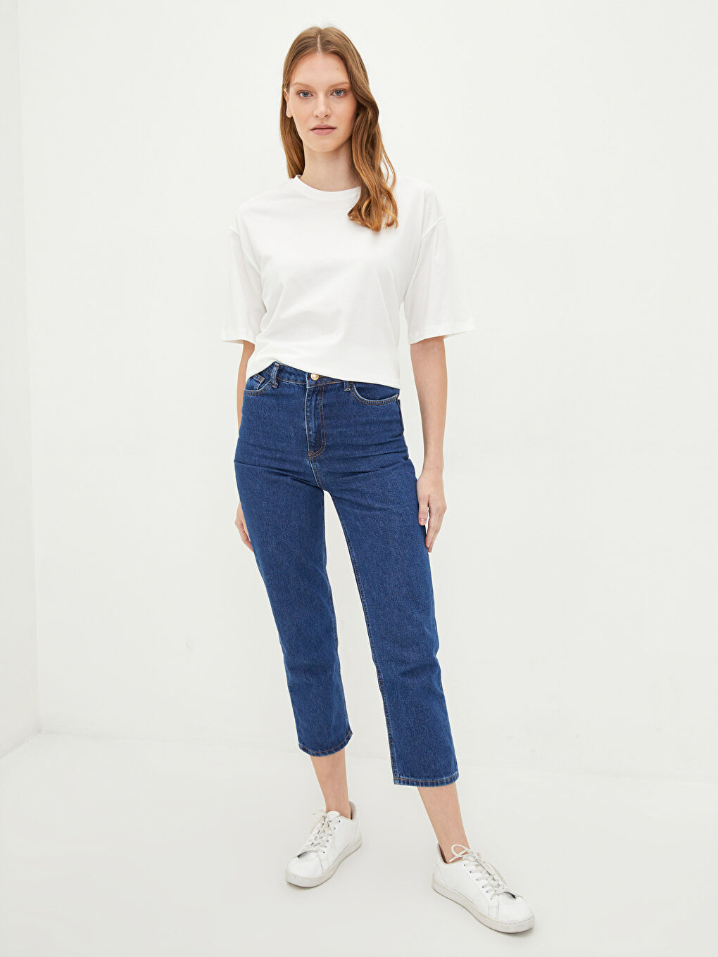 LCWAIKIKI Basic Crew Neck Straight Short Sleeve Cotton Women's T-Shirt -W1J724Z8-R9J