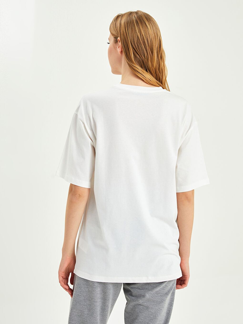 LCWAIKIKI Basic Crew Neck Straight Short Sleeve Cotton Women's T-Shirt -W1J724Z8-R9J