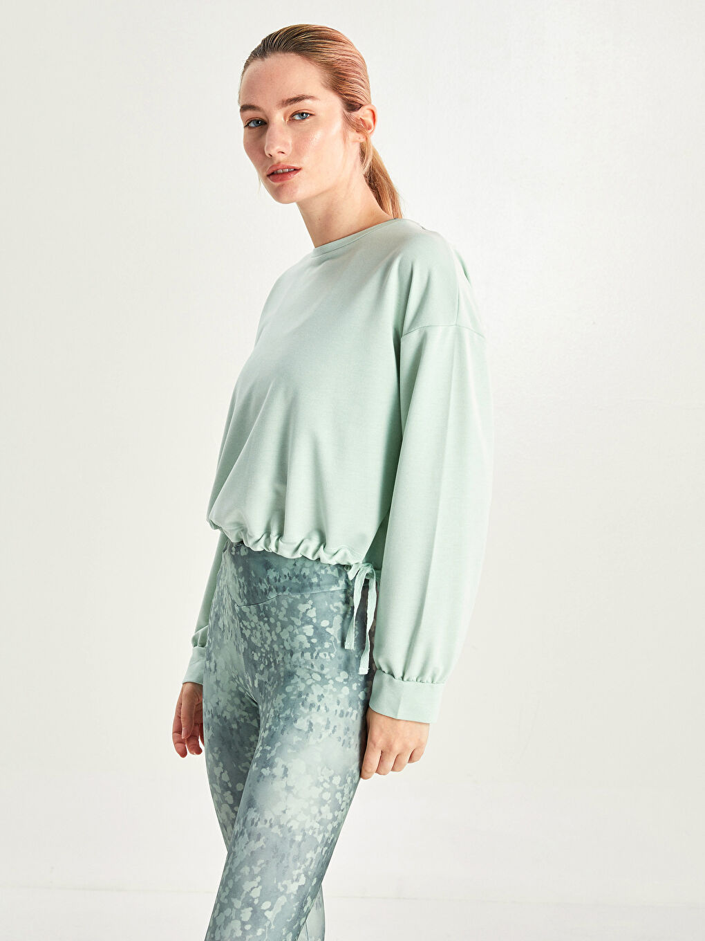 Crew Neck Plain Long Sleeve Women's Sweatshirt-1