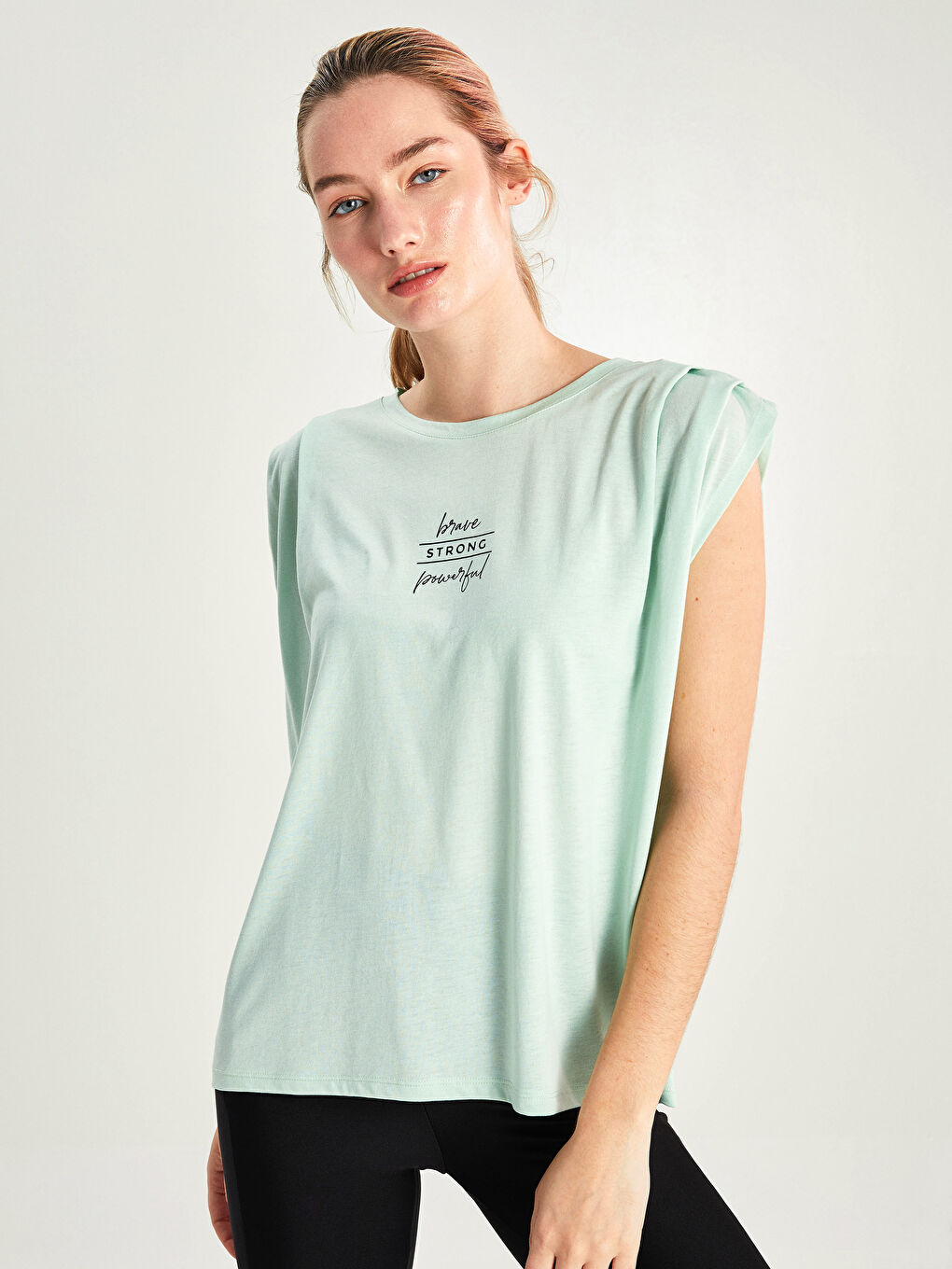 Crew Neck Slogan Printed Short Sleeve Women's Sports T-Shirt-1