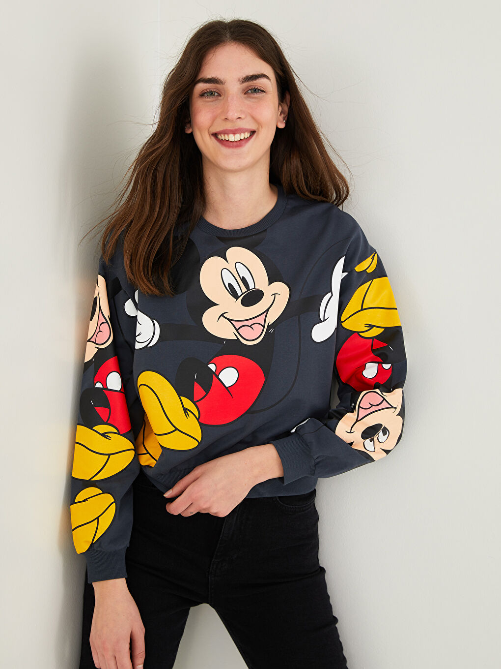 XSIDE Antrasit Bisiklet Yaka Mickey Mouse Baskılı Uzun Kollu Pamuklu Kadın Sweatshirt - 1