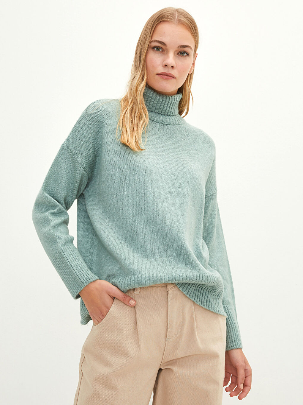 Turtleneck Plain Long Sleeve Women's Knitwear Sweater-1