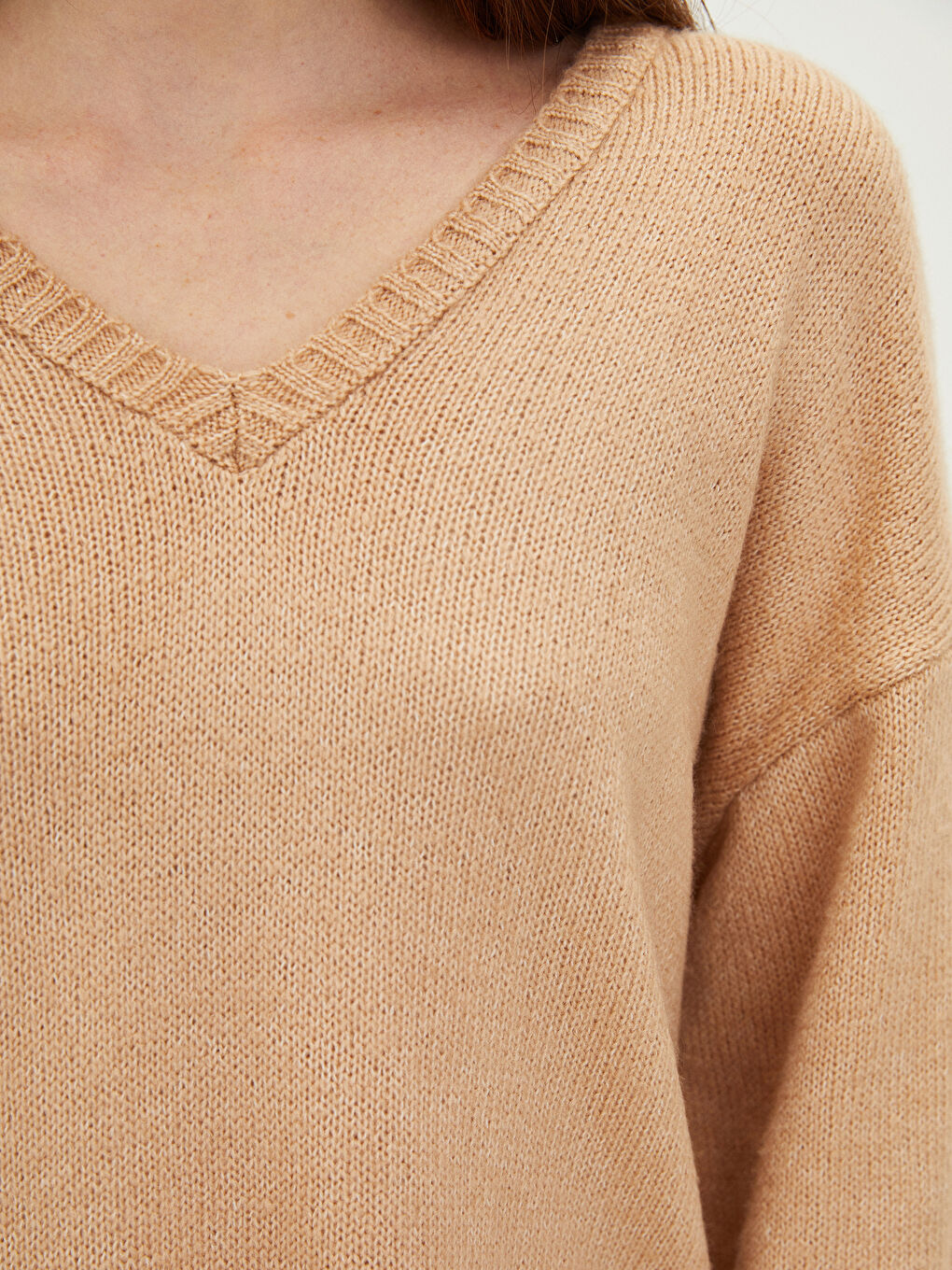 Свитер из трикотажа с V-образным вырезом, однотонный, с длинным рукавом для женщин-2