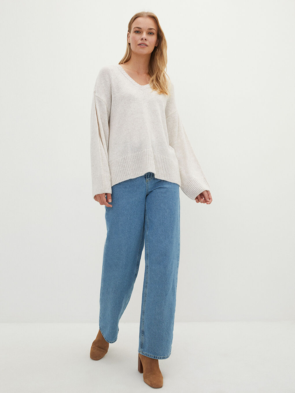 әйелдерге арналған трикотаж өрнексіз ұзын жең v жағалы жемпір-3