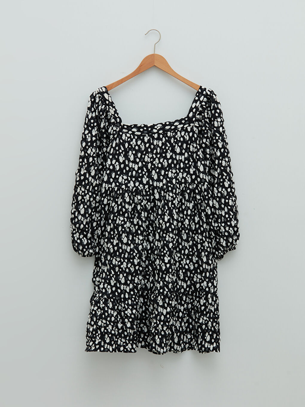 Siyah Kare Yaka Desenli Uzun Kollu A Kesim Krep Kumaş Kadın Elbise-6