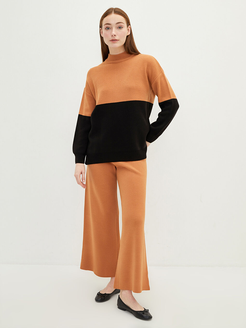 Kahverengi Dik Yaka Renk Bloklu Uzun Kollu Kadın Triko Tunik-1