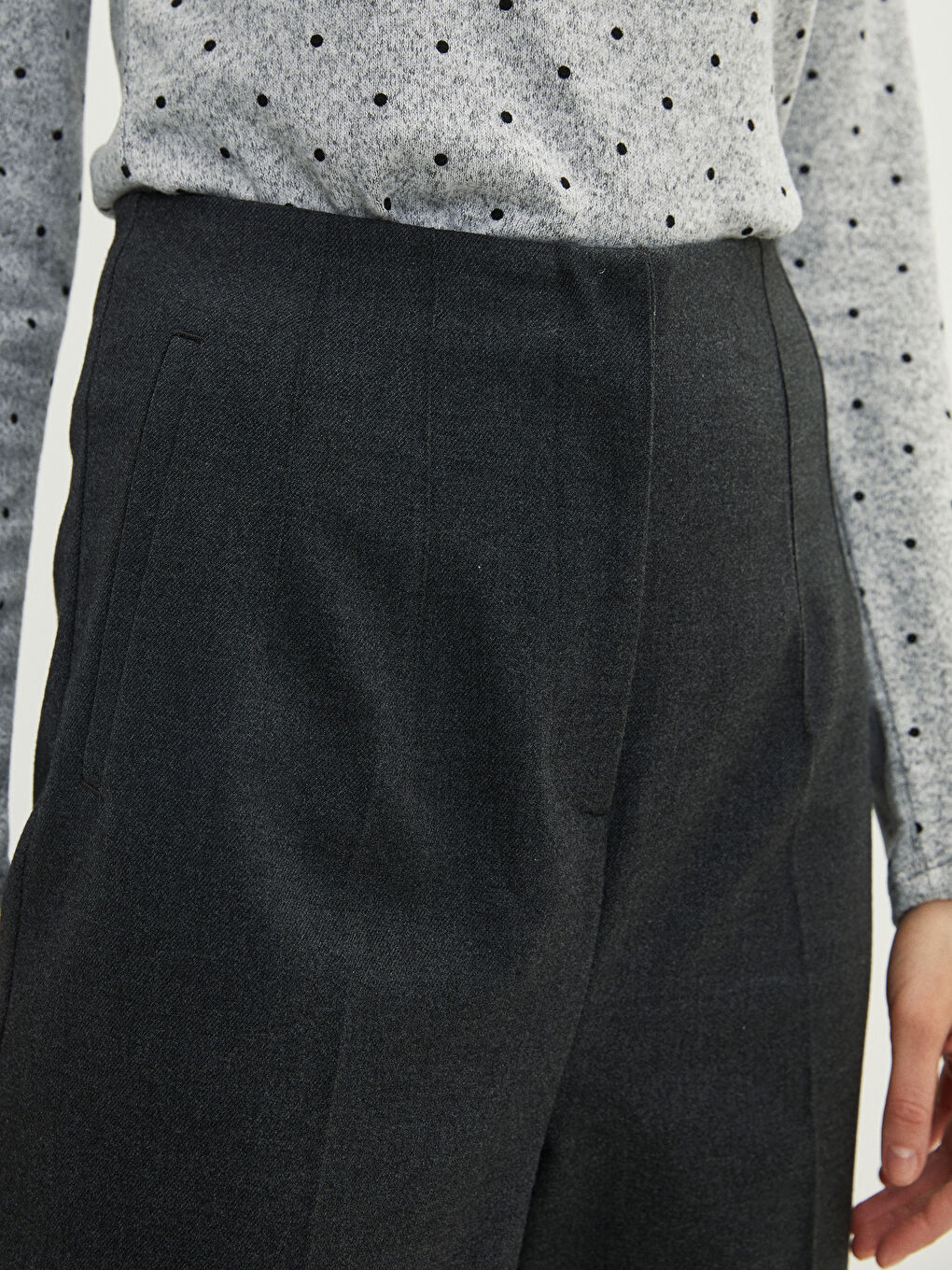 Antrasit Kadın Standart Fit Düz Havuç Pantolon-4