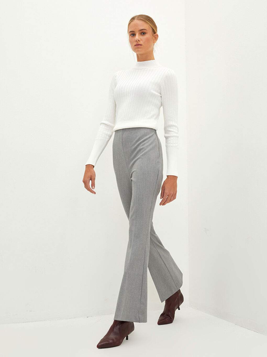 Gri Beli Fermuarlu Dar Fit Kadın Pantolon-3