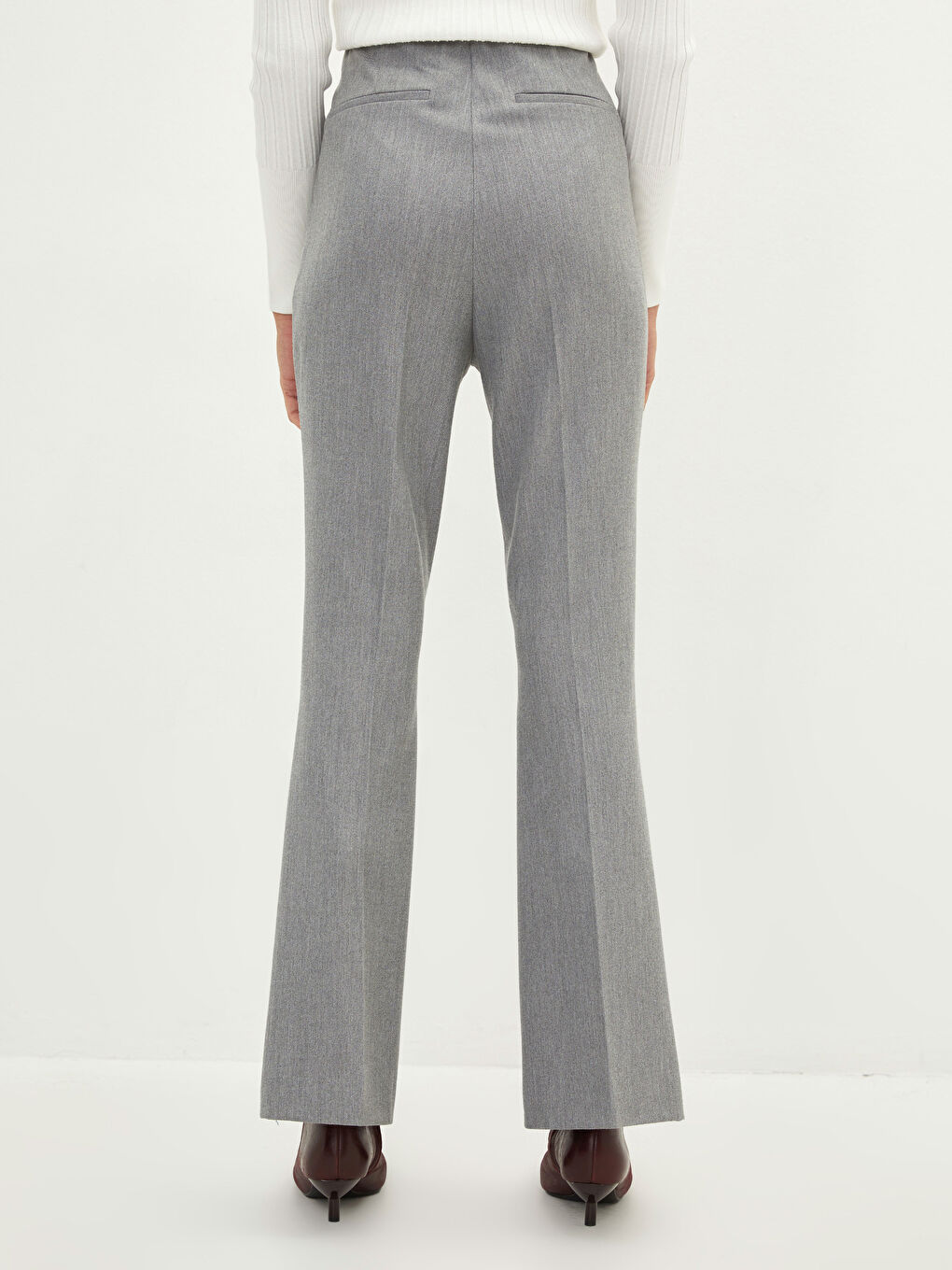 Gri Beli Fermuarlu Dar Fit Kadın Pantolon-9