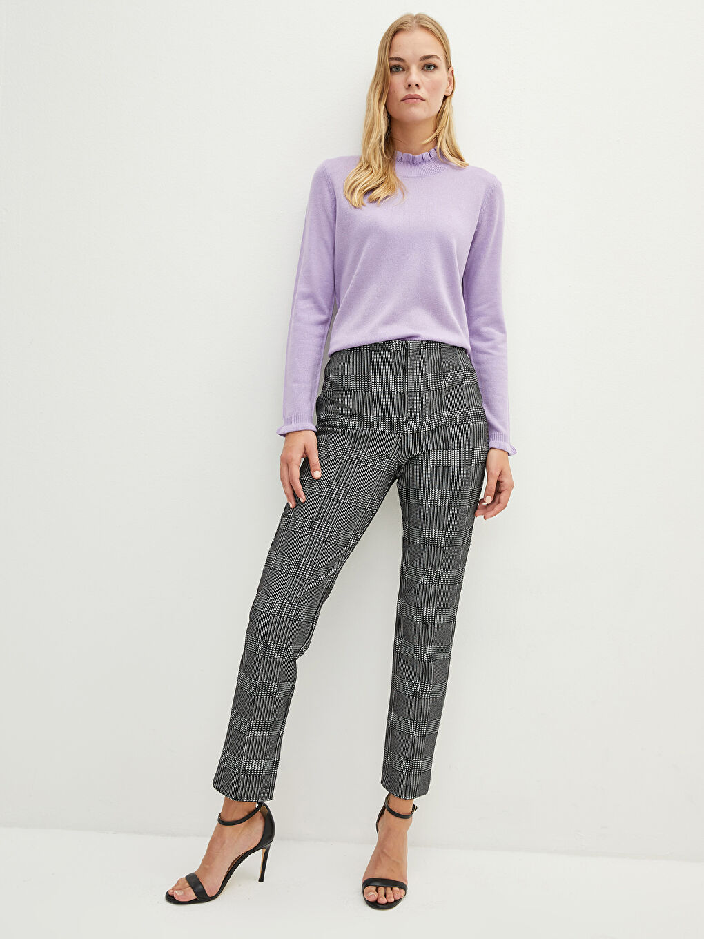 LCWAIKIKI Basic Hosen mit elastischem Bund und schmaler Passform aus Ponte-Stoff für Damen -W1JA48Z8-LKX