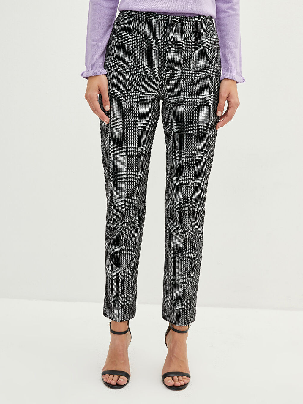 LCWAIKIKI Basic Hosen mit elastischem Bund und schmaler Passform aus Ponte-Stoff für Damen -W1JA48Z8-LKX