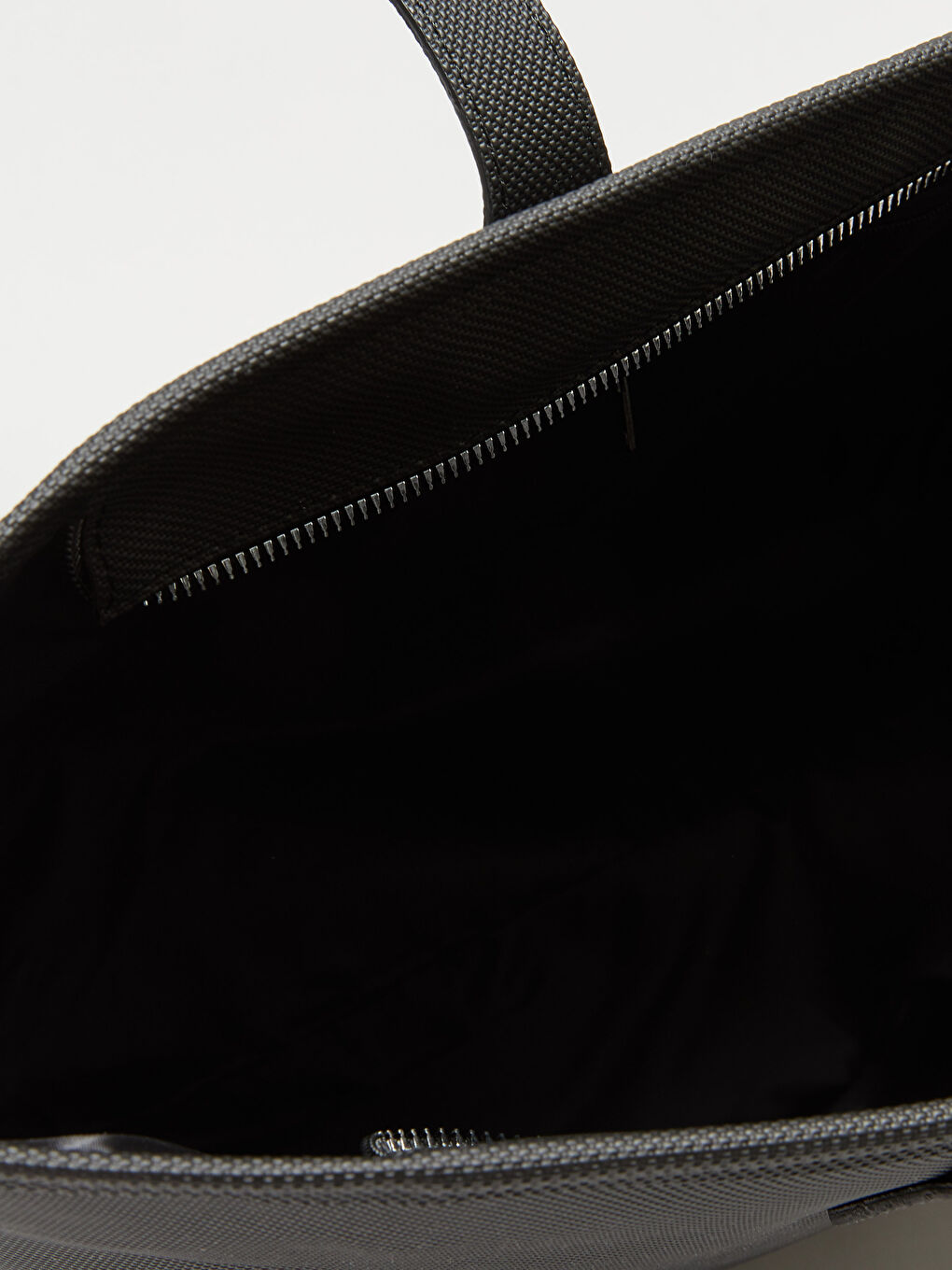 Siyah Deri Görünümlü Kadın Kol Çantası-5