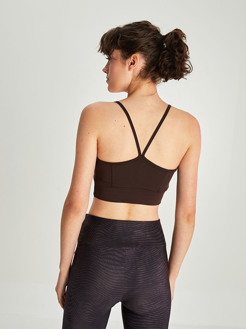 Maiou sportiv cu bretele drepte și decolteu în V pentru femei-5