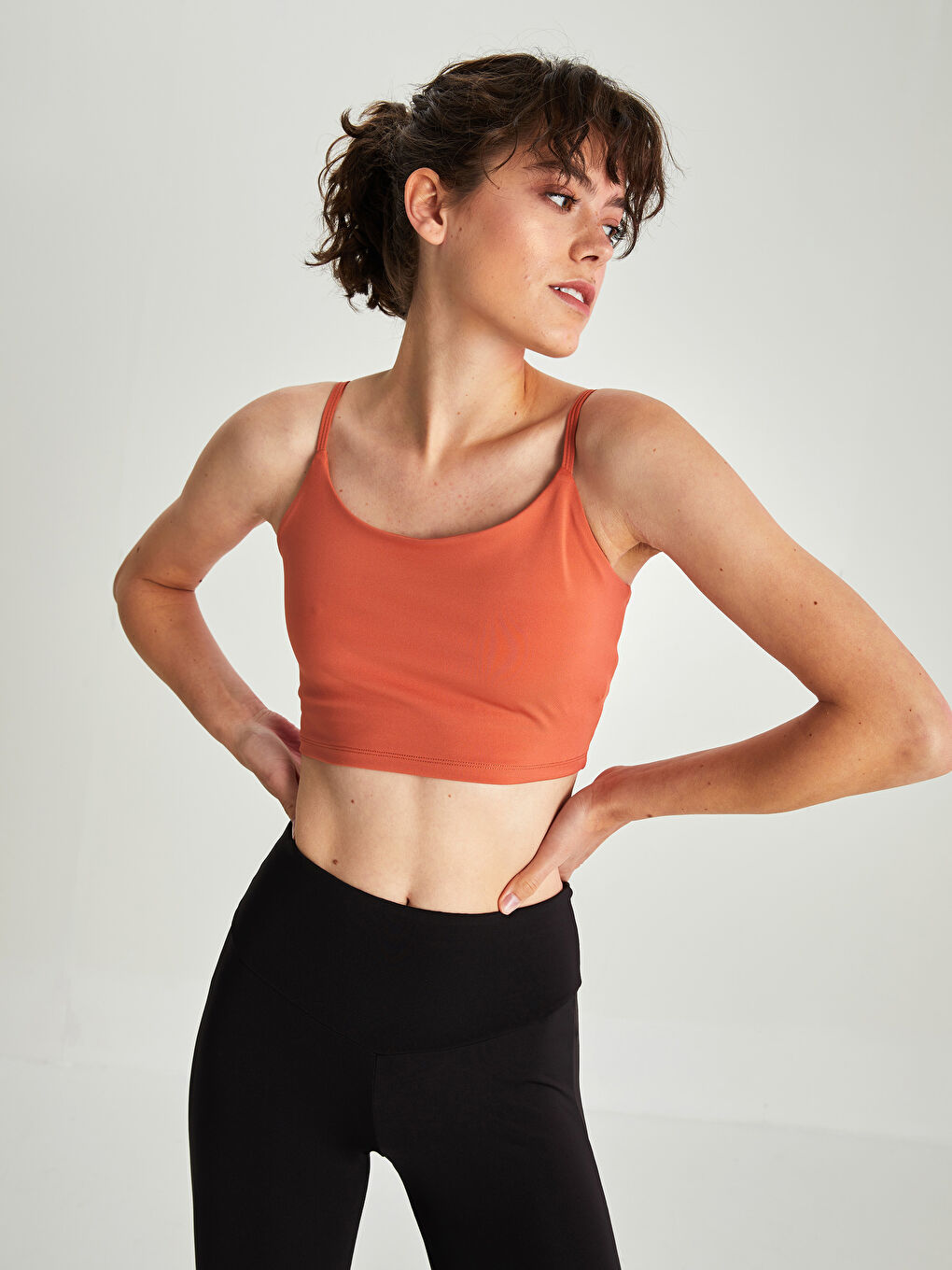 Bustieră Sport pentru Femei cu Guler în formă de U-1