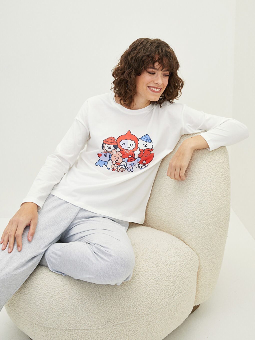 Gri Bisiklet Yaka Baskılı Uzun Kollu Kadın Pijama Takımı