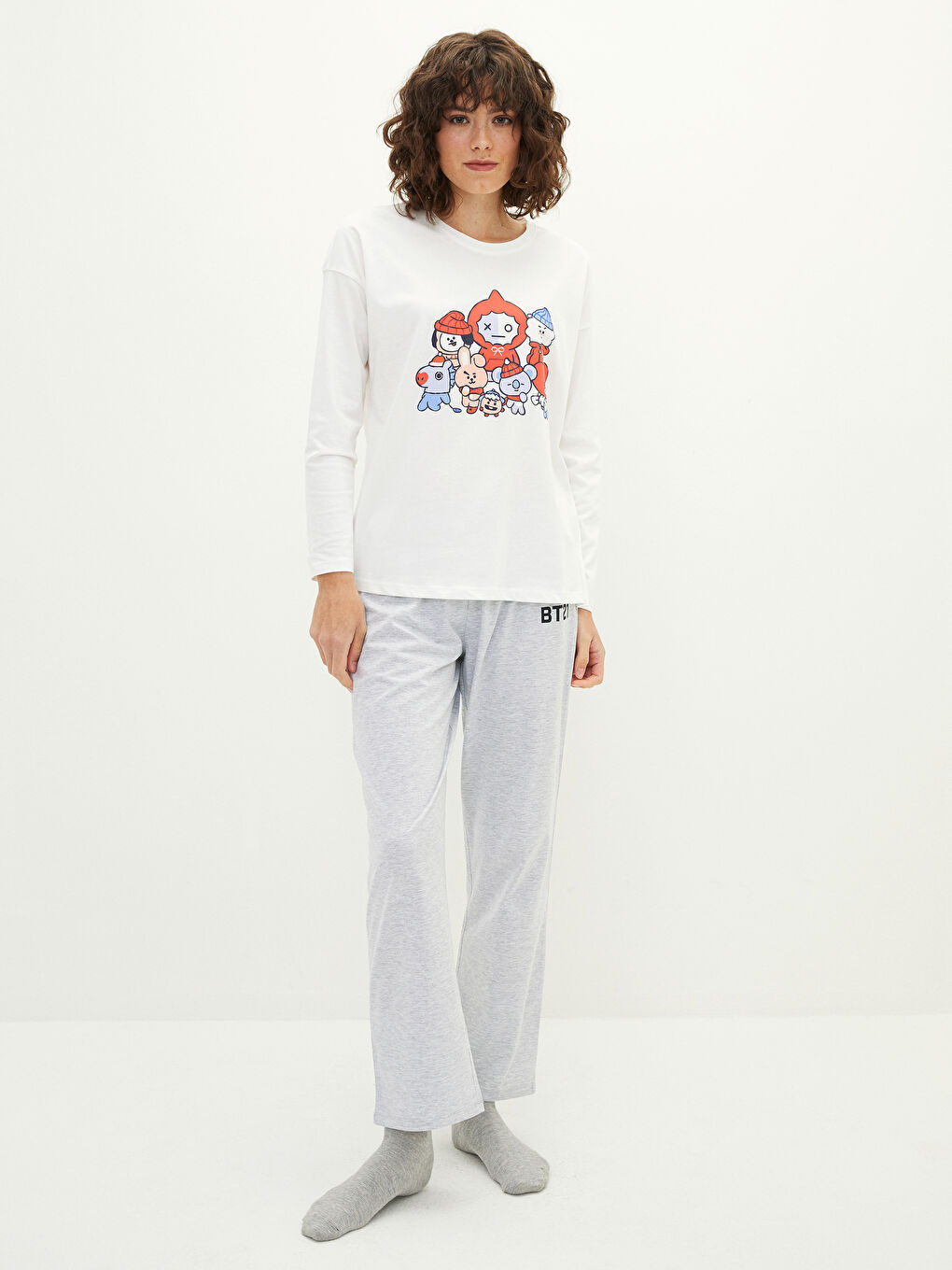 Gri Bisiklet Yaka Baskılı Uzun Kollu Kadın Pijama Takımı-1