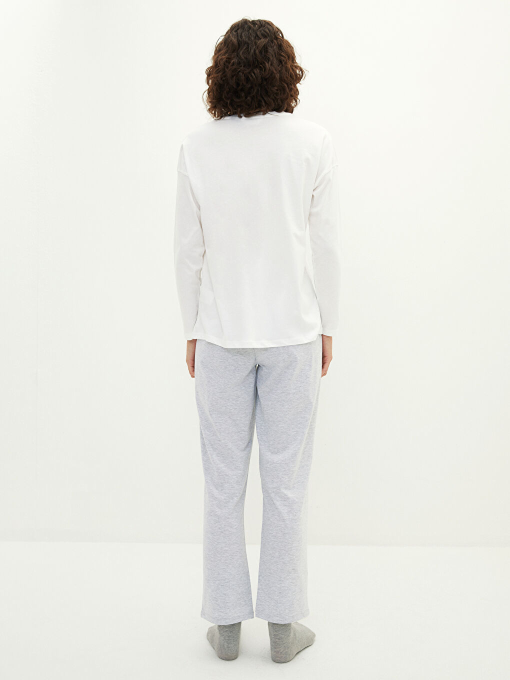 Gri Bisiklet Yaka Baskılı Uzun Kollu Kadın Pijama Takımı-4