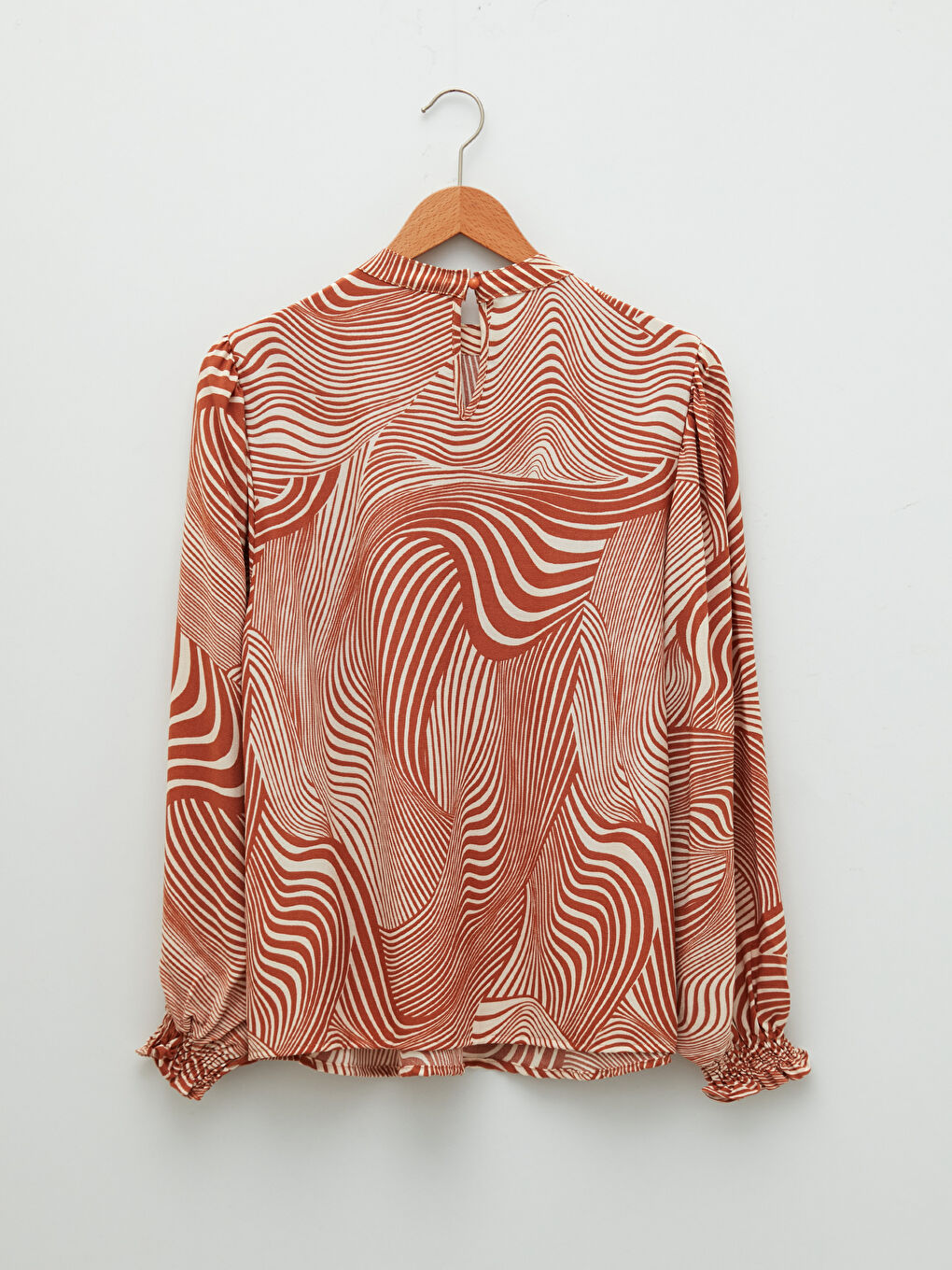 Bej Bisiklet Yaka Desenli Uzun Kollu Krep Kadın Bluz-6